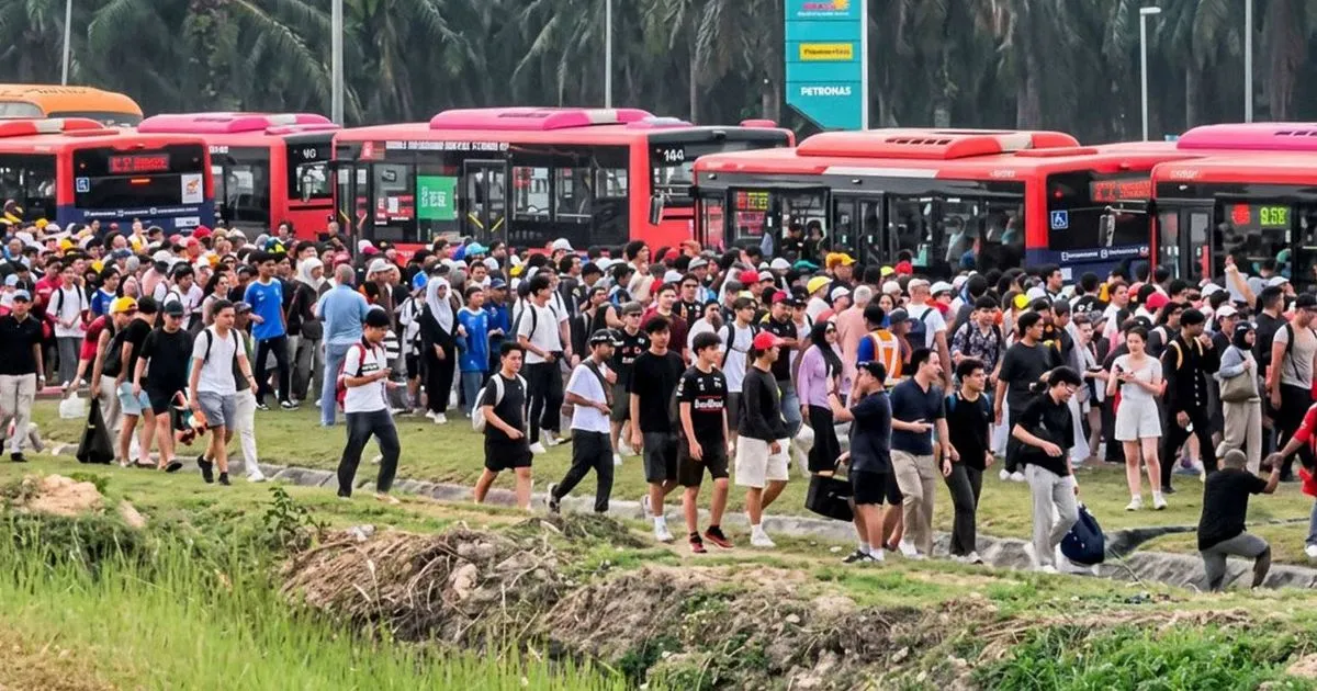 F1 Sepang Transport Chaos: Thousands Stranded on Highway for Hours
