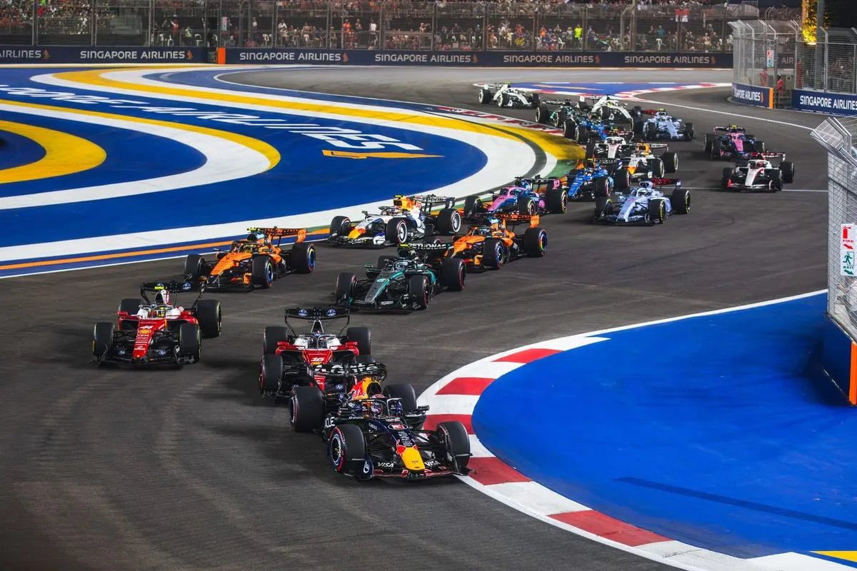 Analisis Peringkat Pembalap F1 GP Singapura 2026: Dominasi Verstappen dan Performa Gemilang