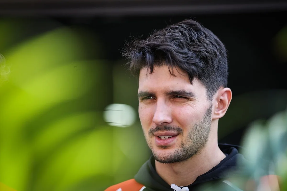 Esteban Ocon Bantah Tegas Rumor Kekerasan Fisik Usai Didepak Haas dari Meksiko