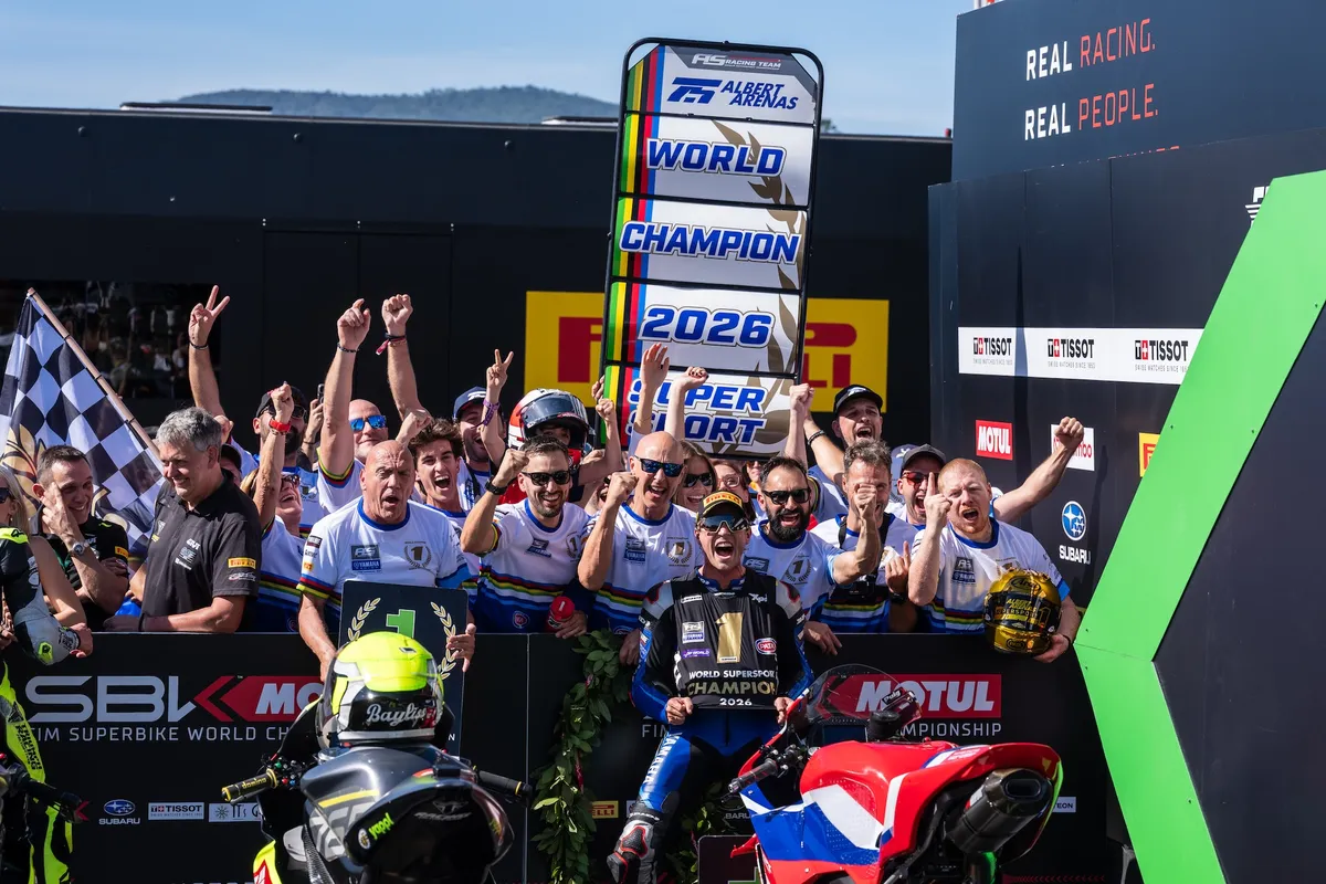 Dominasi Bulega di Estoril 2026: Rekor Pecah dan Podium Perdana Surra