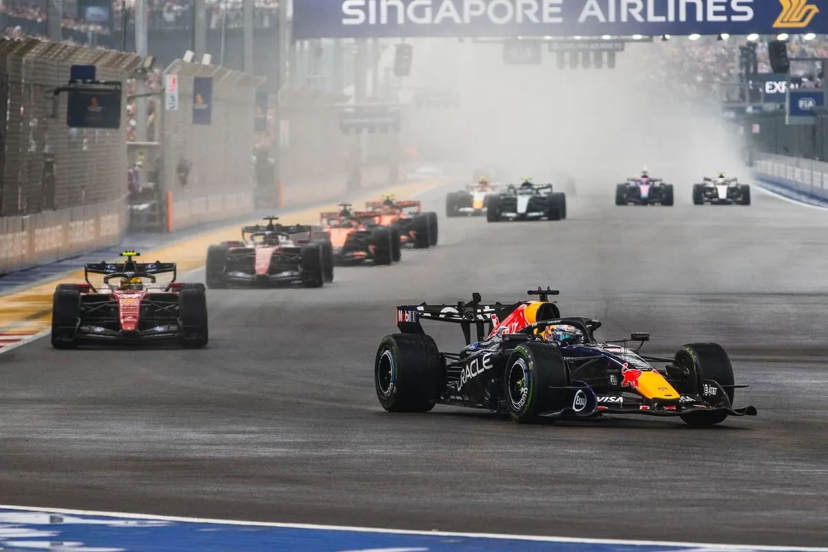 Starting Grid F1 GP Singapura 2026: Verstappen di Depan, Russell Kena Penalti