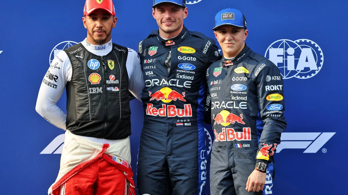 Starting Grid F1 Bahrain: Verstappen Pole, Hamilton Baris Depan