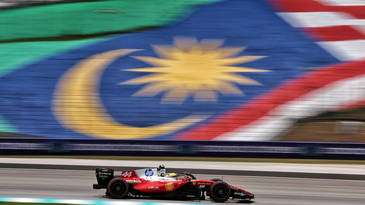 F1 Bahrain GP Sepang Qualifying: Verstappen Claims Maiden 2026 Pole