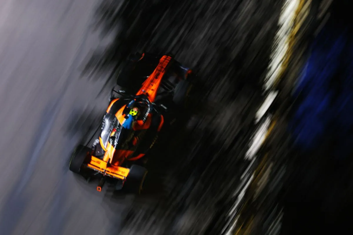 Verstappen Leads Singapore Sprint 2026, Russell and Leclerc Chase