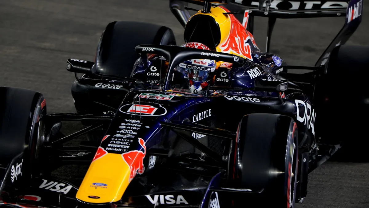 Max Verstappen Rebut Pole GP Singapura 2026, Leclerc dan Hamilton Menguntit Ketat