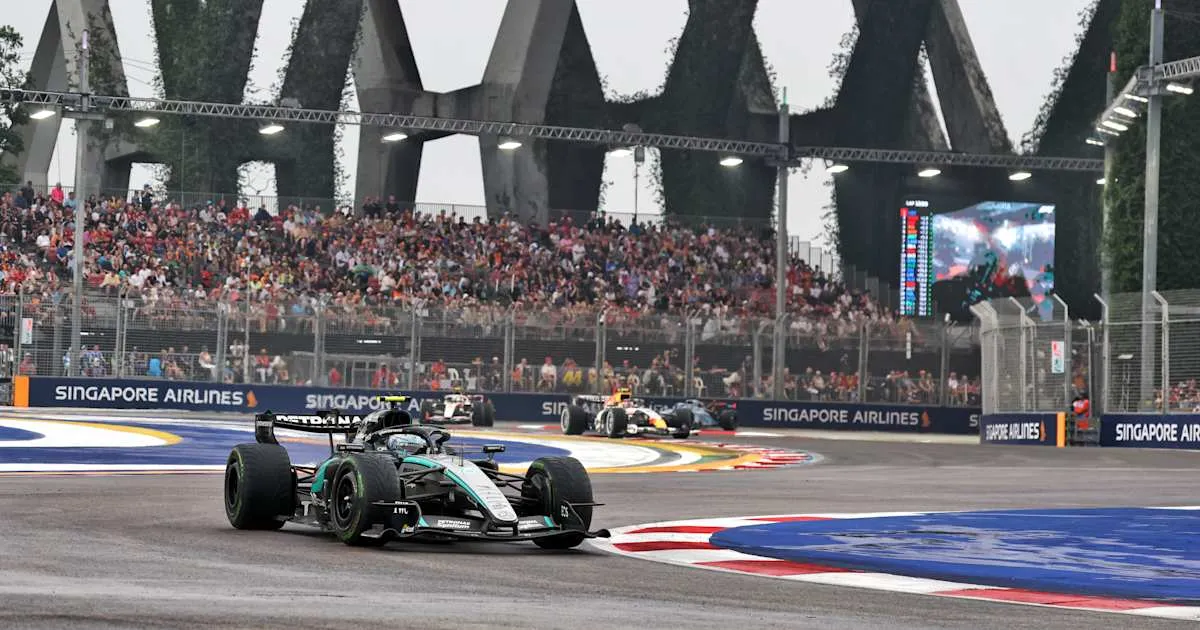 Kimi Antonelli Keteteran di GP Singapura 2026 Akui W17 Sulit Dikendalikan