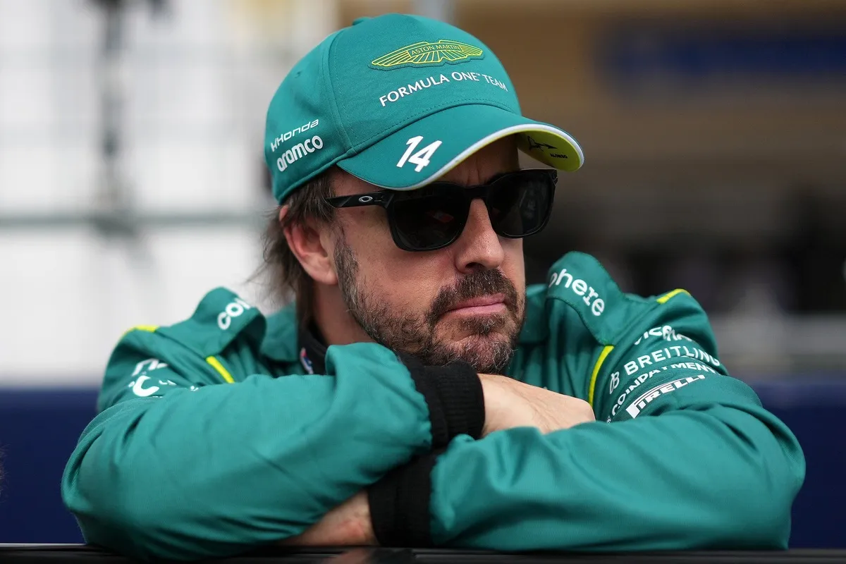 Fernando Alonso Kecam Standar Balap Papan Bawah Usai Insiden GP Amerika Serikat