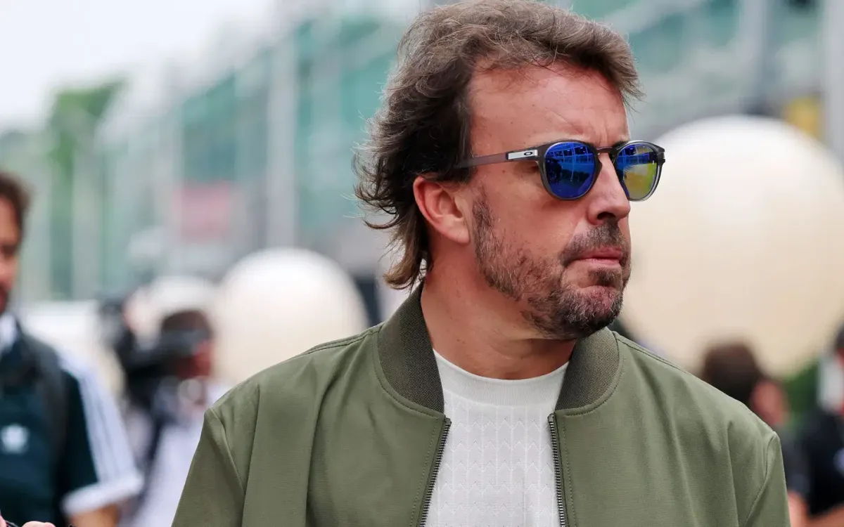 Fernando Alonso Spotted Testing Prodrive Rally Car as Dakar Rumors Return