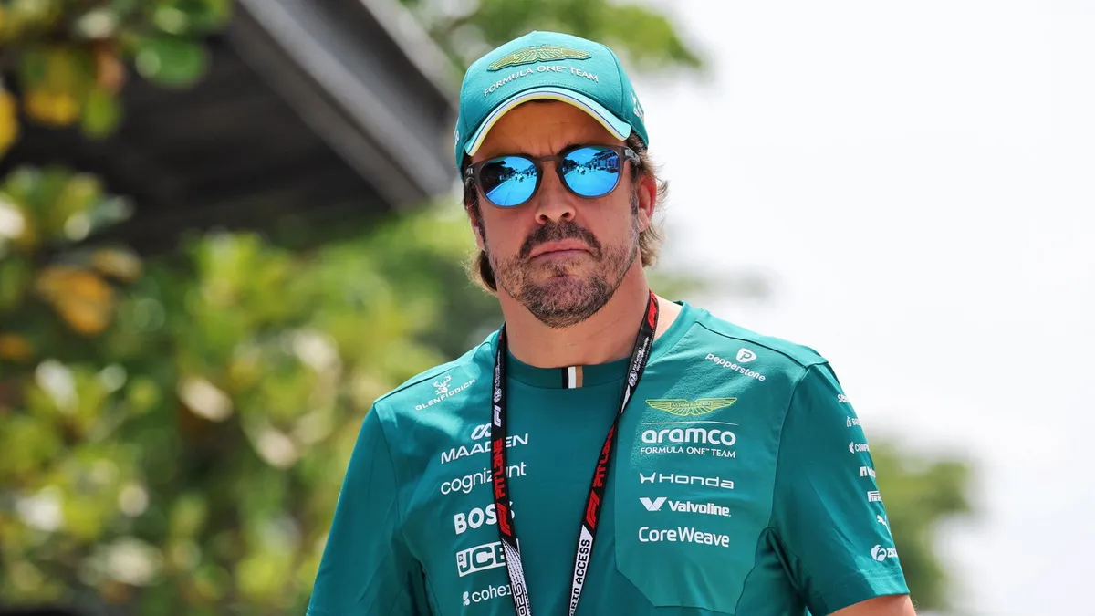 Fernando Alonso Sebut Aston Martin Lebih Cepat dari Ferrari di Malaysia