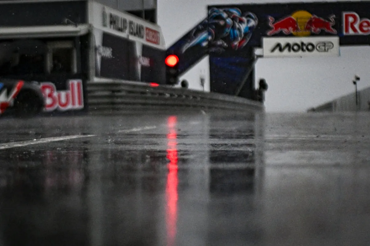 Cuaca Ekstrem Batalkan Sesi Warm Up MotoGP Australia 2024