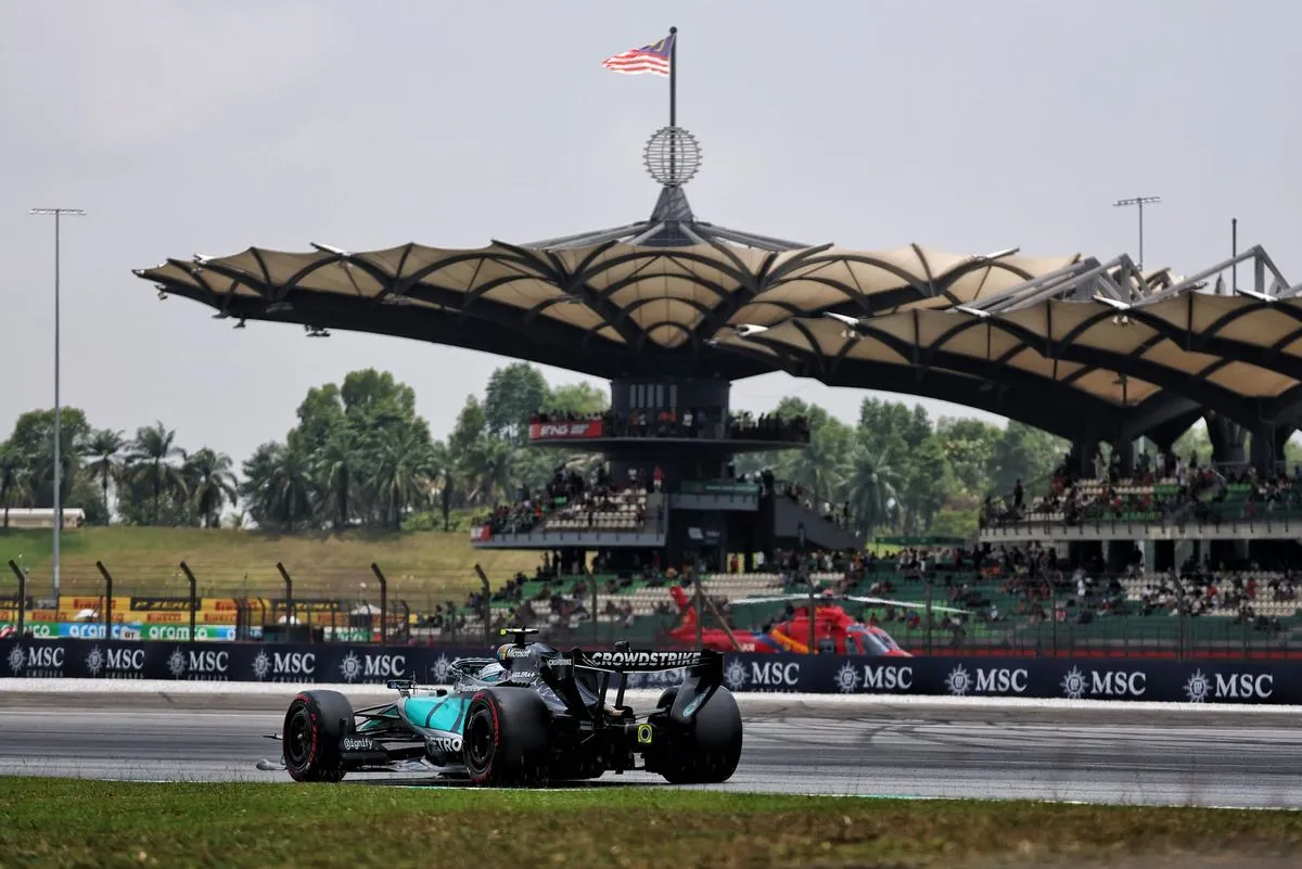 Mercedes Alami Kemunduran Paket Upgrade F1 GP Malaysia Sepang