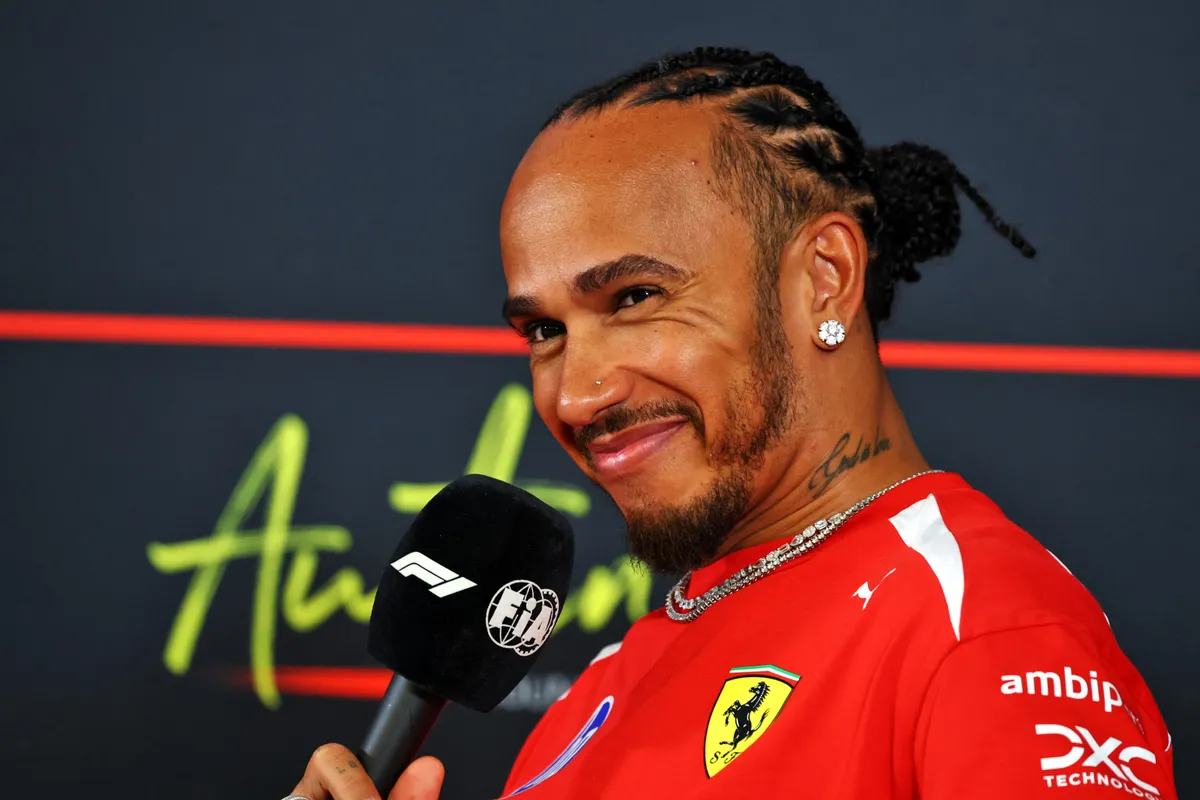 Lewis Hamilton Isyaratkan Perpanjang Karier F1 Demi GP Rwanda 2030
