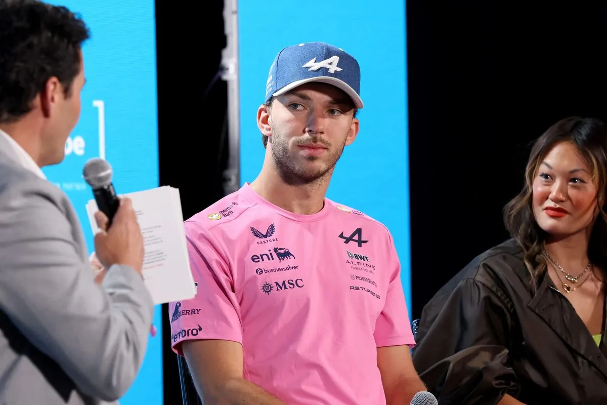 Transformasi F1 di Amerika: Cerita Unik Pierre Gasly Menyamar Jadi Pembalap NASCAR