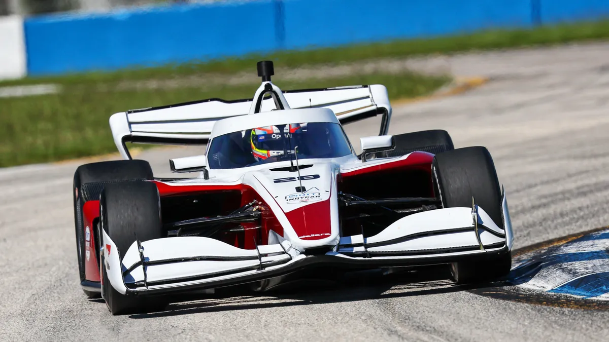 Uji Coba Chassis Baru IndyCar IR-28 di Sebring Menuai Pujian Positif