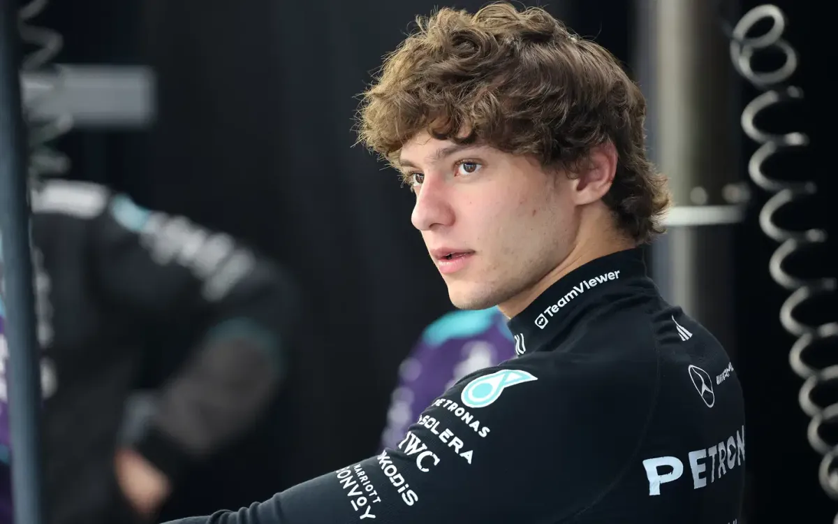 Antonelli Battles Mercedes Package Struggles During Singapore Sprint Qualifying