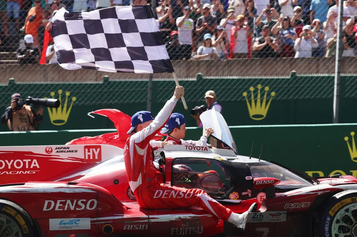 Mike Conway Pensiun dari WEC di Akhir Musim 2026