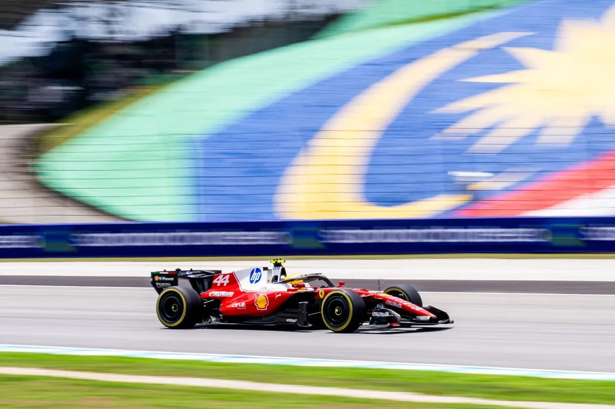Hamilton Warned, Ferrari Fined i10,000 for Bahrain GP Impeding