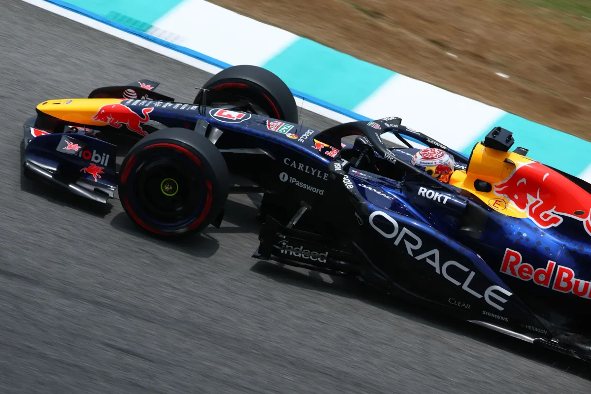 Max Verstappen Shocks Mercedes With Stunning Sepang F1 Pole Position