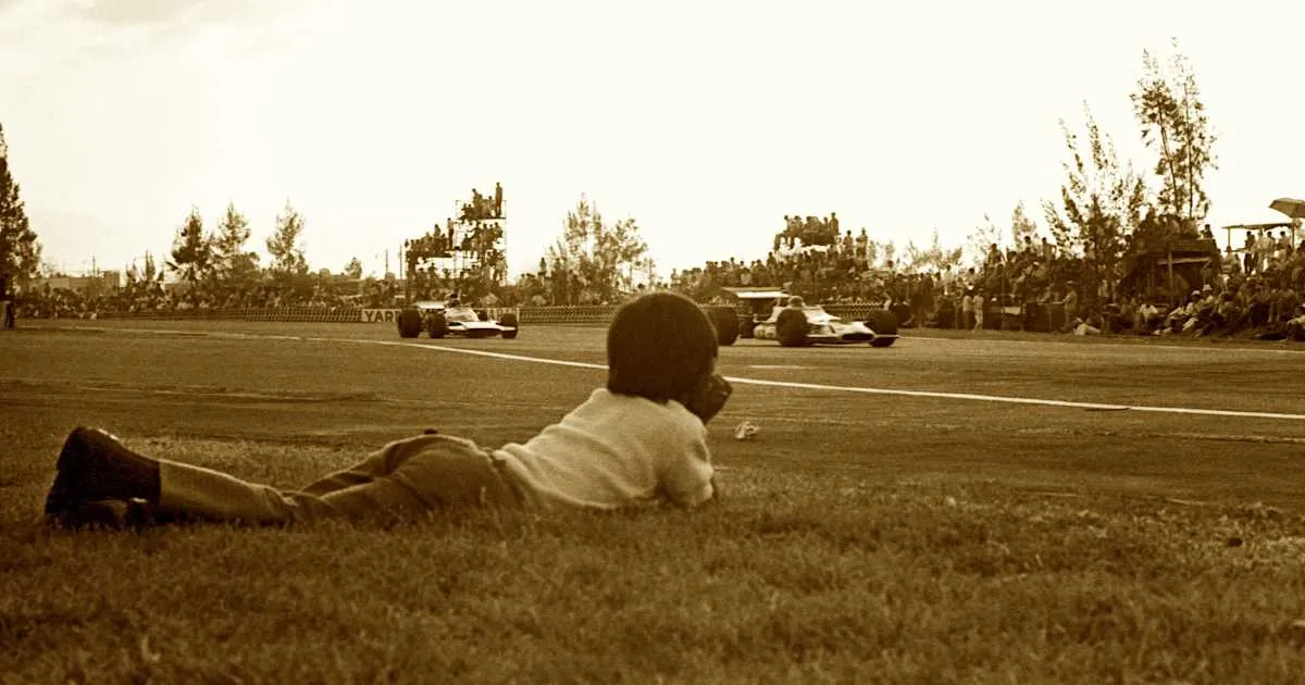 Chaos at 1970 Mexican GP: Track Invaders, Stray Animals, and Wild F1 History