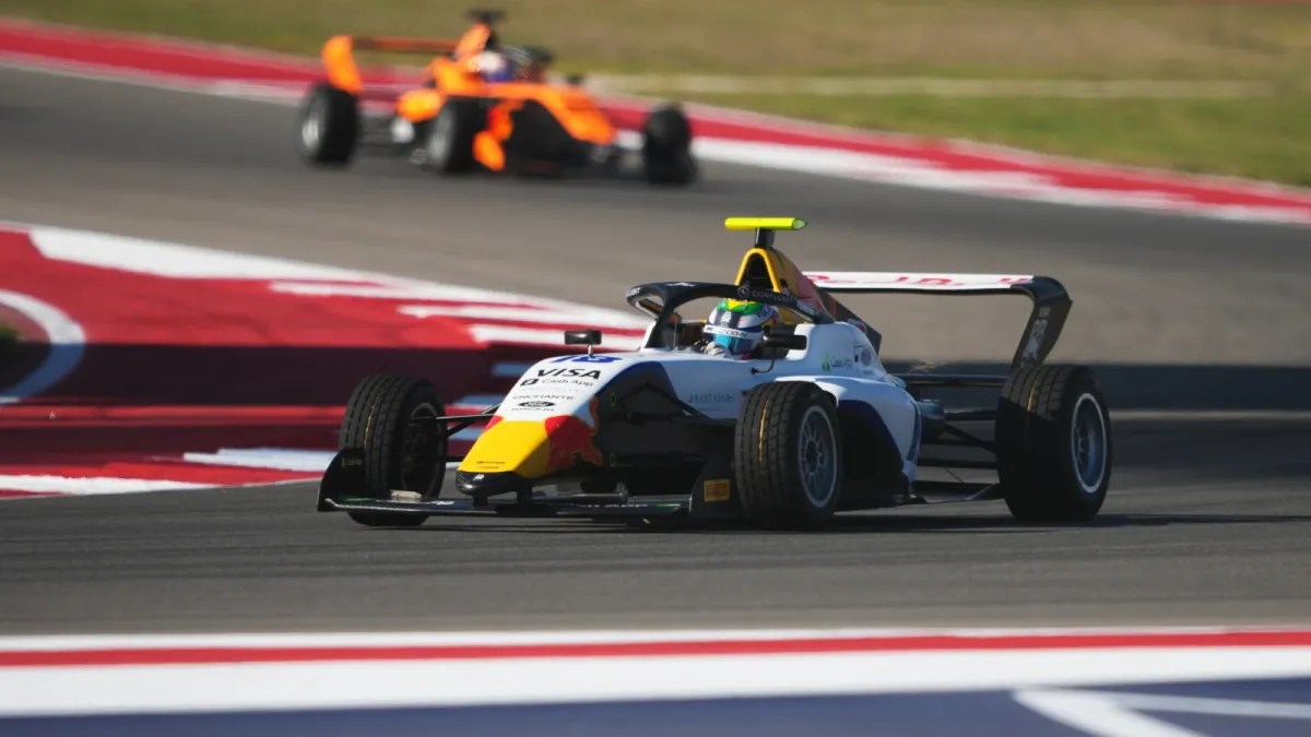 Nina Gademan Menangi Feature Race F1 Academy Austin 2026