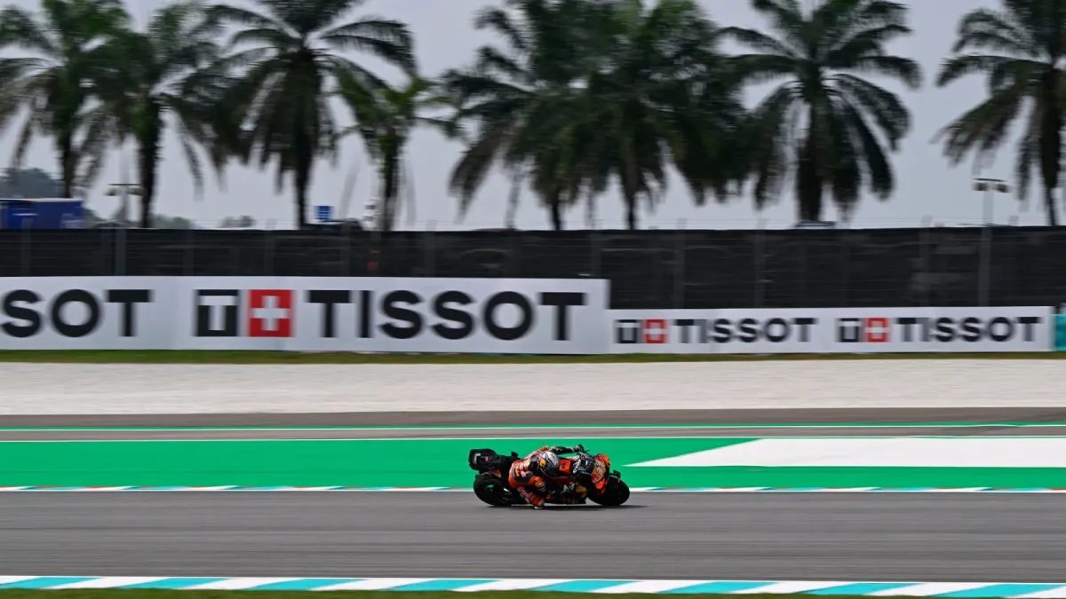 Pedro Acosta Claims Dramatic Victory in Malaysian MotoGP Sprint Amid Rain Threat
