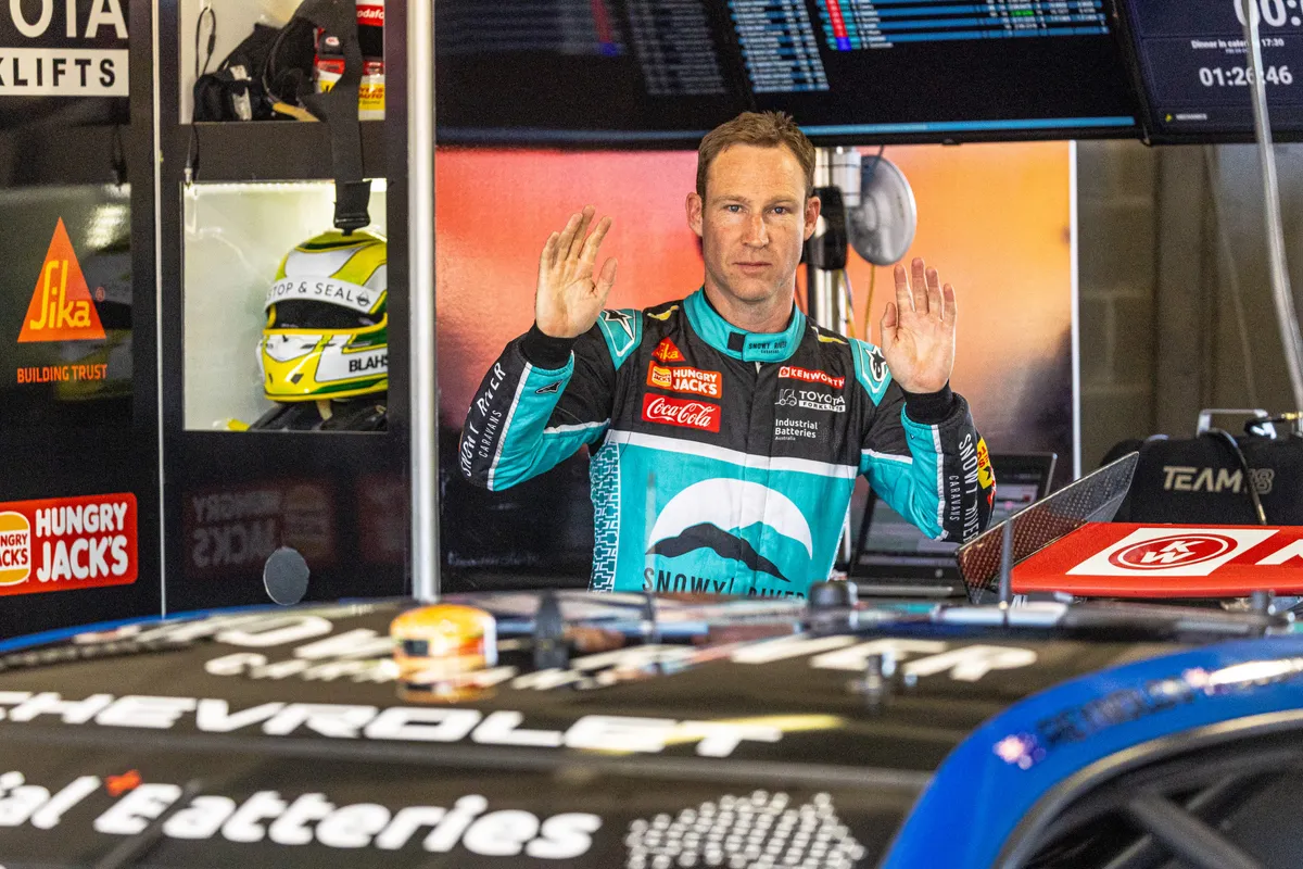 Aksi Panas Hari Jumat Bathurst 1000 Dimulai di Mount Panorama