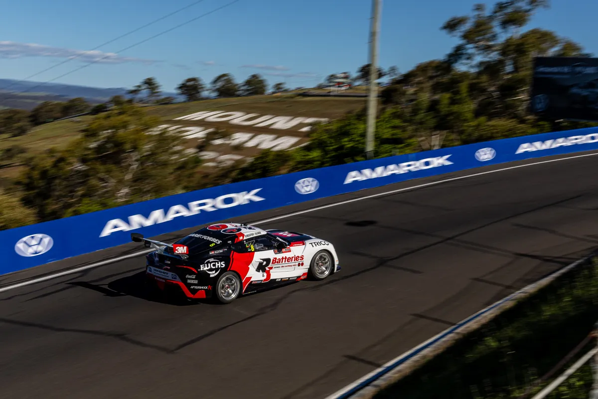Persiapan Sengit Bathurst 1000 Dimulai di Mount Panorama