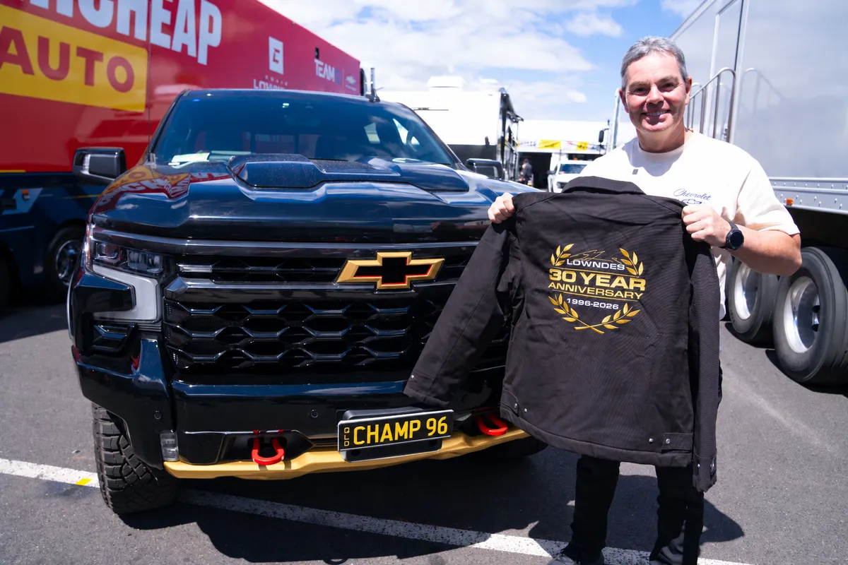 Chevrolet Silverado Craig Lowndes Dilelang untuk Amal 2026