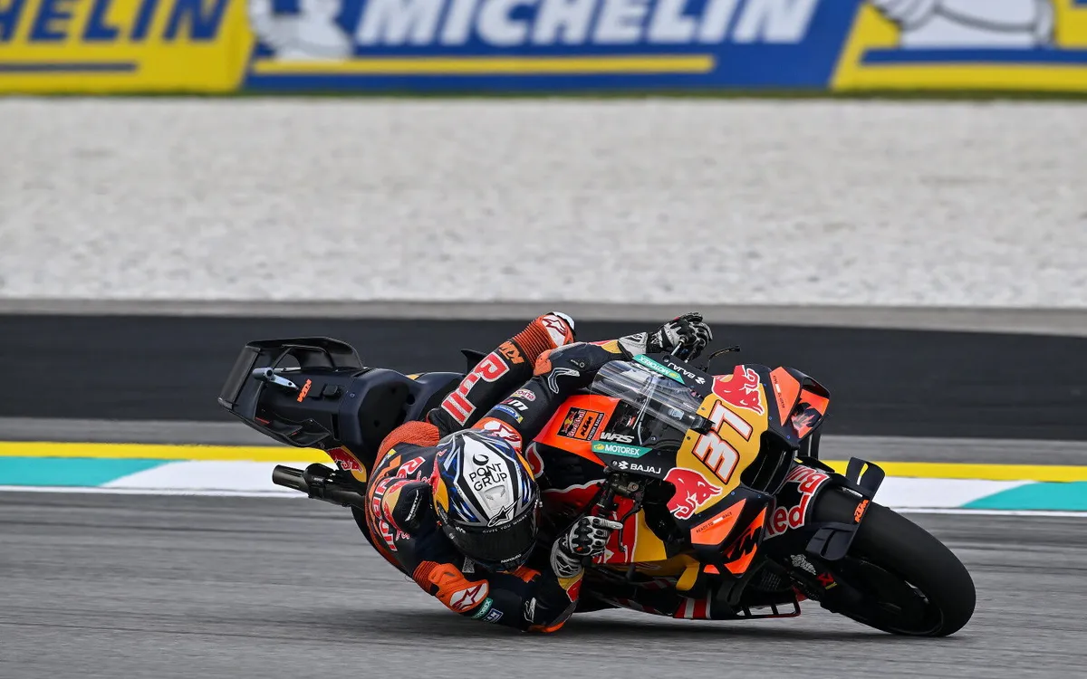 Pedro Acosta Triumphs in Malaysian Sprint Race After Epic Battle