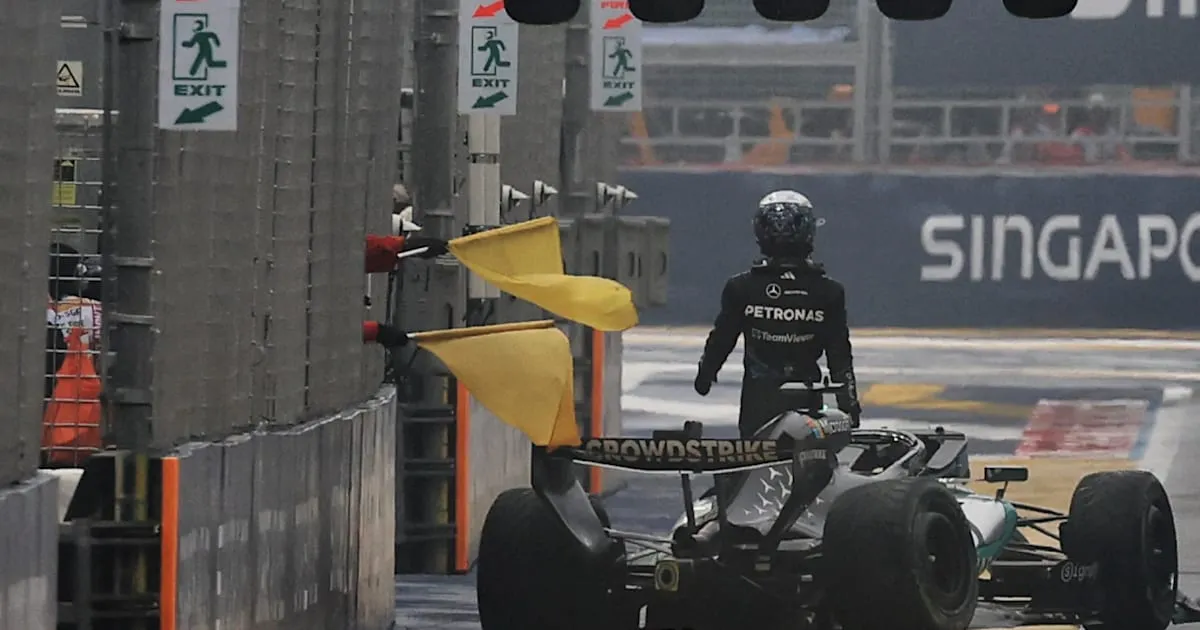 George Russell Crash at 2026 Singapore GP Ruins F1 Title Hopes