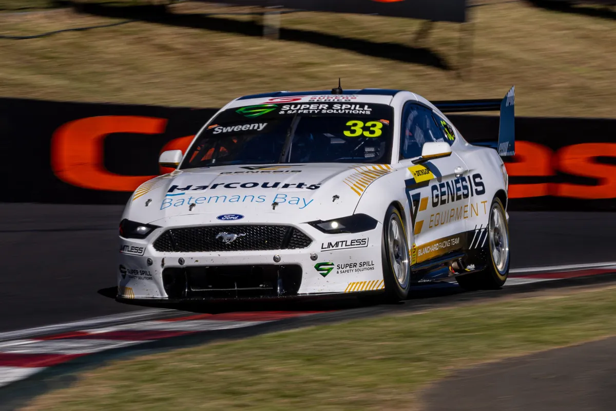 Bailey Sweeny Rebut Pole Kedua Beruntun di Bathurst