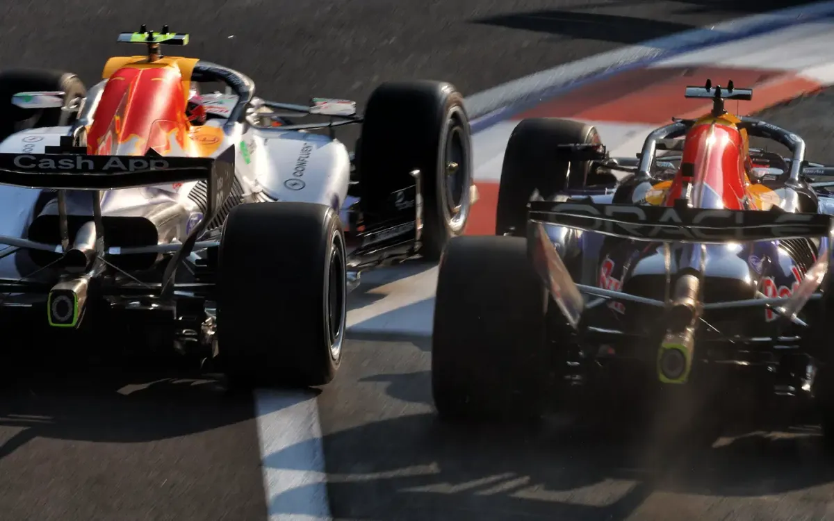 Juan Pablo Montoya Sebut Max Verstappen Seharusnya Singkirkan Liam Lawson ke Dinding Pembatas
