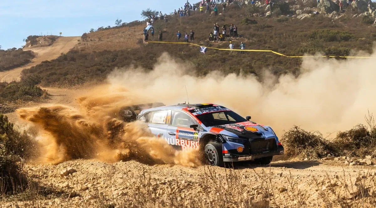 SS6 Rally Sardinia: Neuville Closes Gap, Solberg Shines