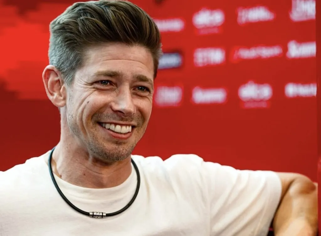 Casey Stoner Ungkap Sisi Lain Rivalitas Sengit dengan Valentino Rossi