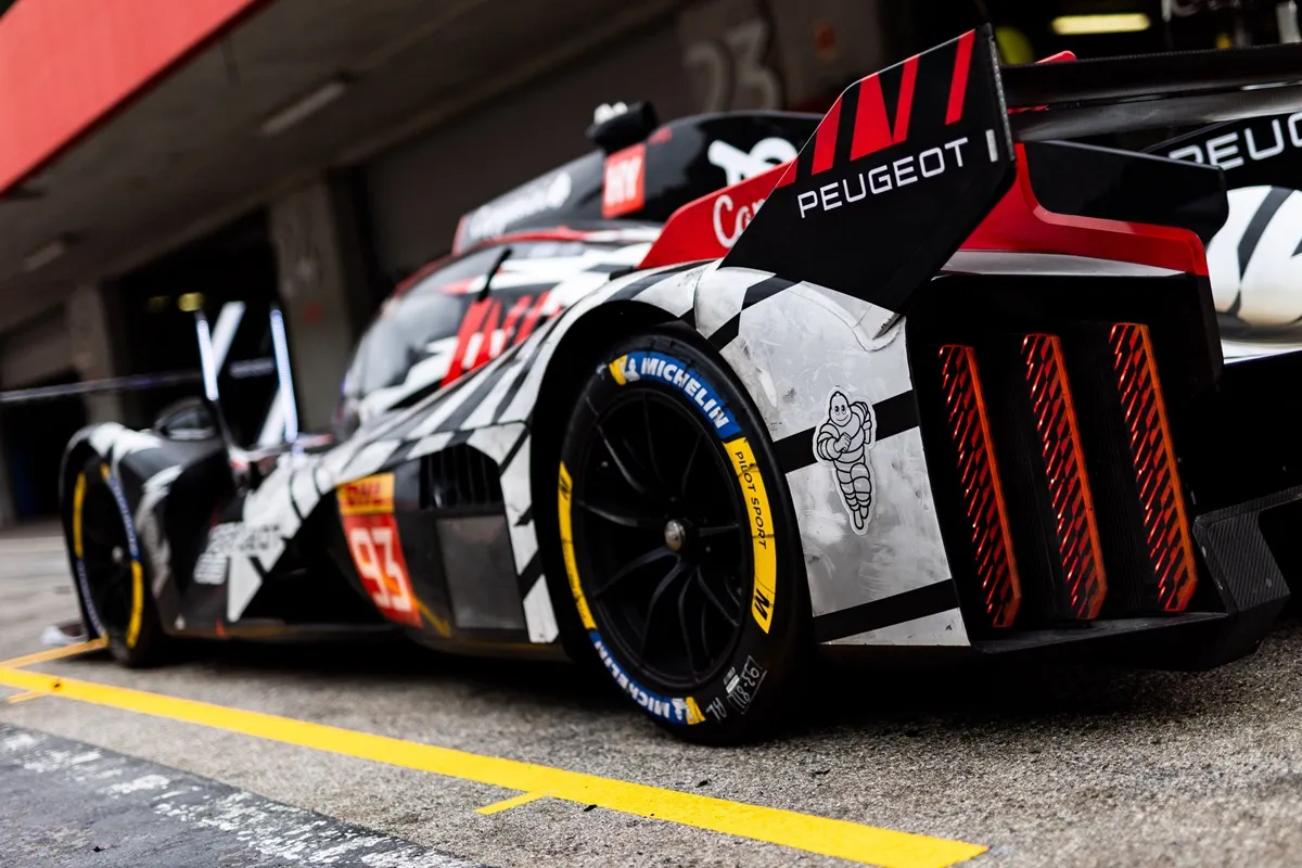 Alex Quinn Resmi Jadi Pembalap Utama Peugeot WEC 2027