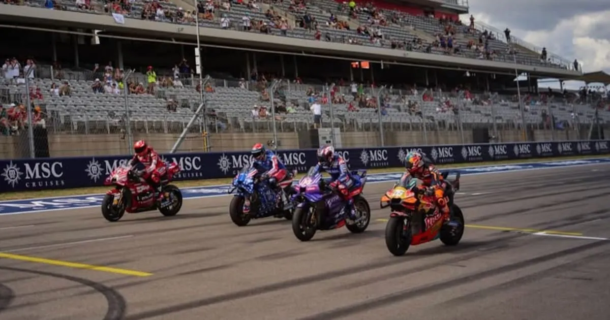 Spectacular MotoGP Showrun Shakes Up F1 Austin Paddock 2026